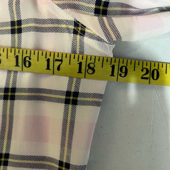 Equipment White Light Pink Grid Plaid Brett Silk Button Down Blouse Size XS - Picture 5 of 6